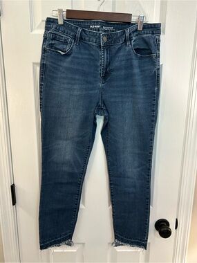 Old Navy Rockstar Mid Rise Skinny Jeans Raw Hem Medium Wash Size 14